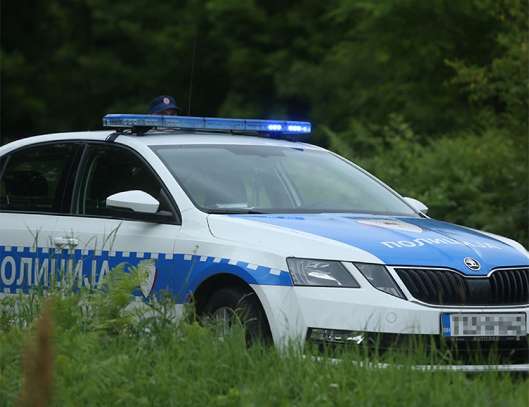 Napao sugrađanina u prisustvu djece