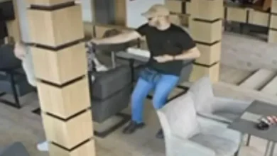Policija traga za ovim muškarcem zbog likvidacije u kafiću u Kumodražu