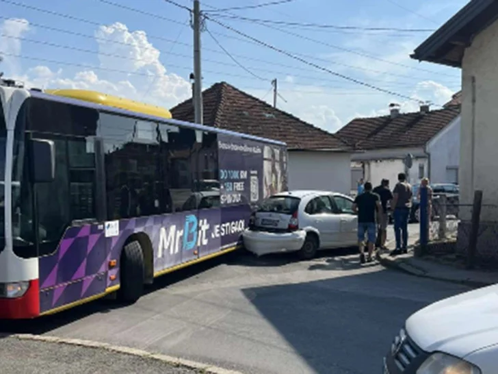 Saobraćajni udes u Lazarevu, stvorene gužve