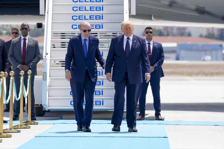 Tramp stigao u Ankaru, dočekao ga Erdogan