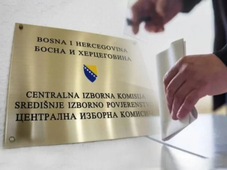 CIK izrekao kazne zbog preuranjene kampanje, četiri stranke najgore prošle