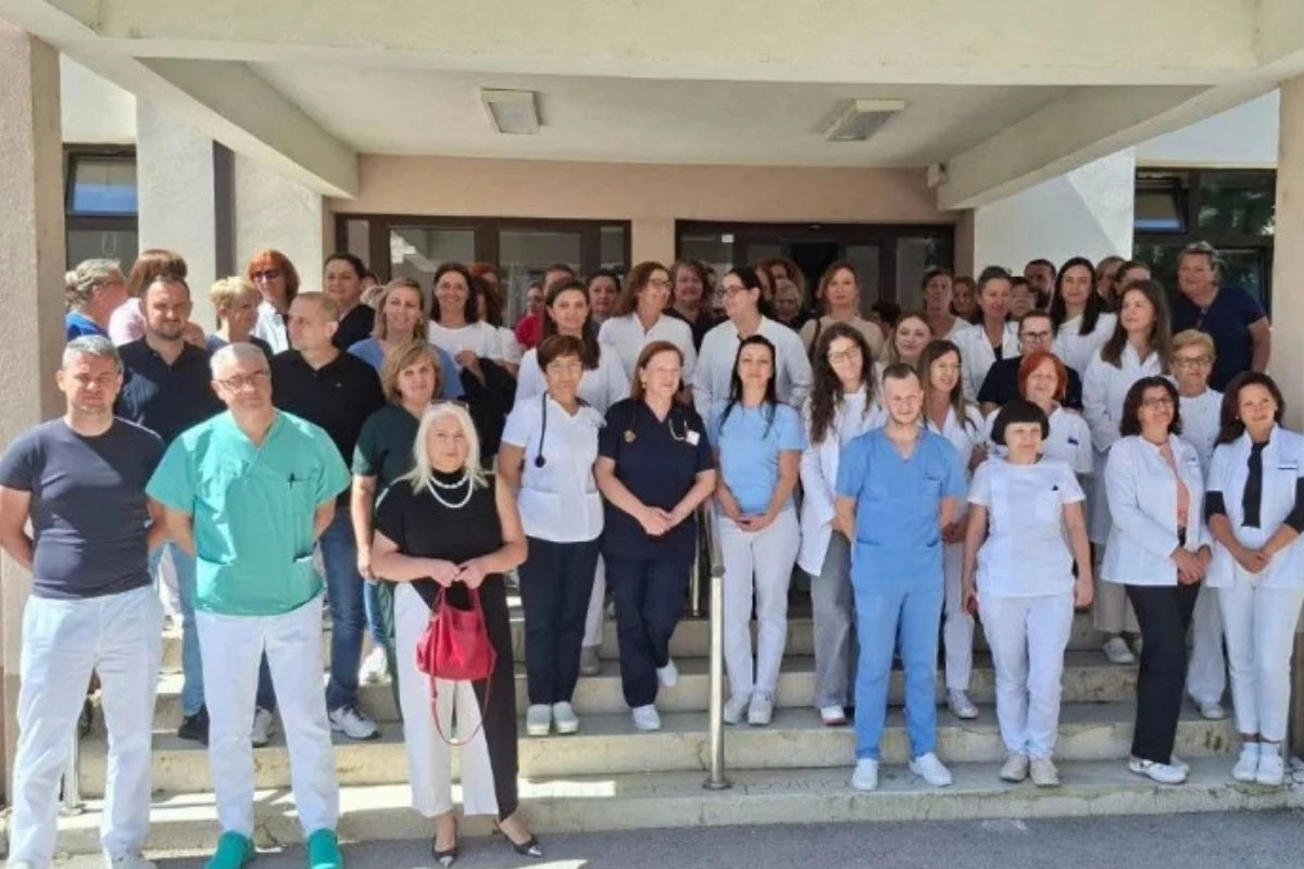 Kolaps u Livnu: Danas 23 ljekara skinuli mantile