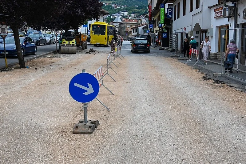Radnici tokom radova na Baščaršiji iskopali kosti, policija istražuje slučaj