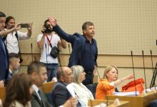 Vukanović tvrdi da je obezbjeđenje bilo grubo